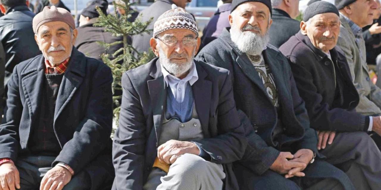İzmir’de 60 yaş üstü herkese bedava oldu