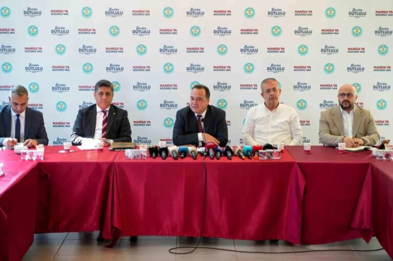 manisada 5 bin ogrenciye aylik 1000 tl burs destegi baslatilacak vtag12RQ