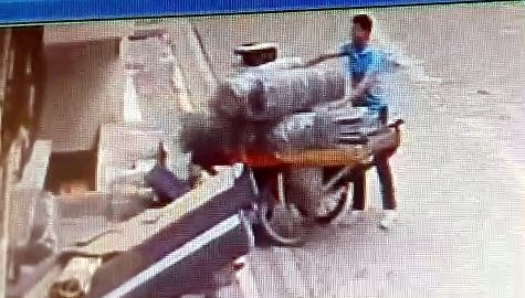 esenyurtta el arabali hirsiz Led8Yau6