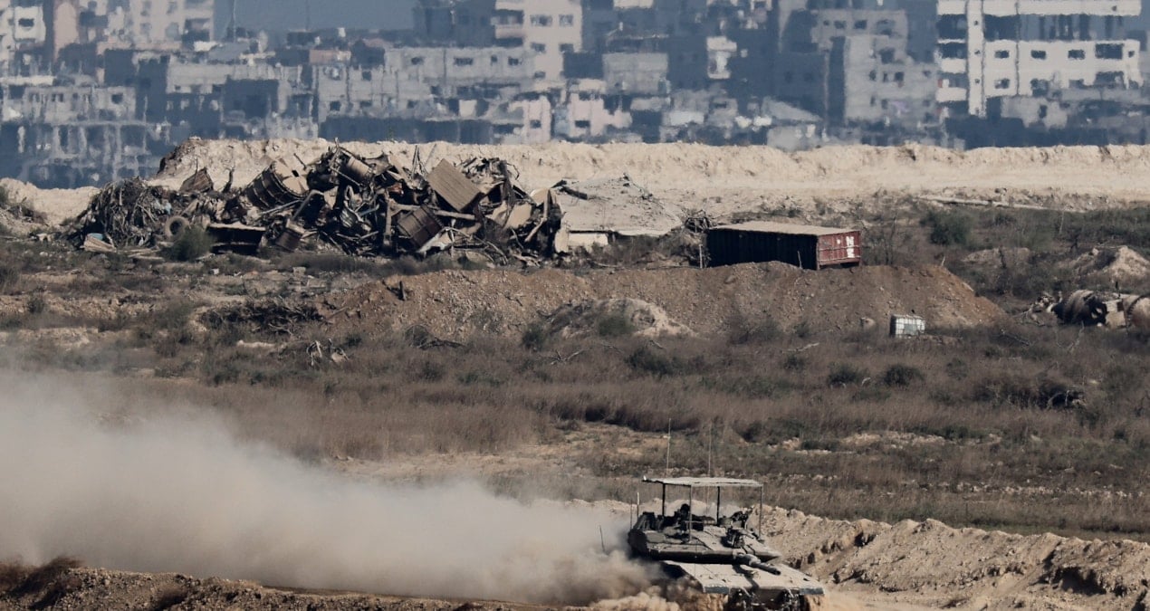 israil tanklari gazzede ilerliyor yardim cagrilari yanitsiz kaldi DLXZnnmr