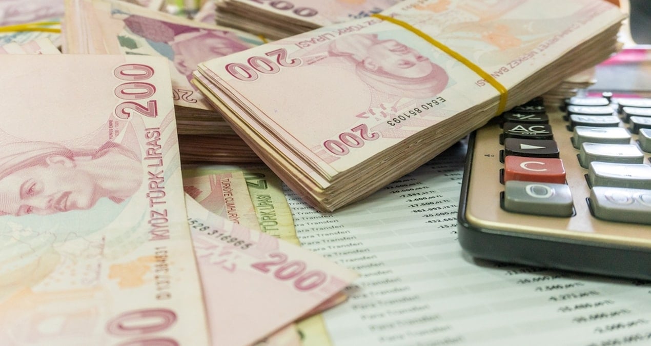 memur ve emekli maaslari icin zamli hesaplar iste mesleklere gore masadaki senaryolari P1mvA524