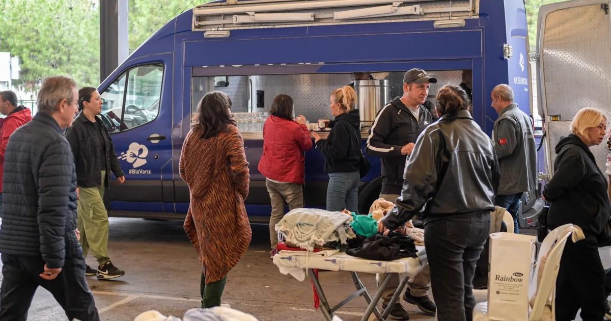 izmirde 2 el pazarindan herkes memnun mPgT2kXk.webp