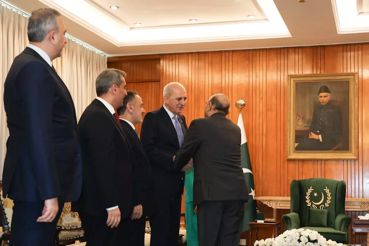 tbmm baskani numan kurtulmus pakistanda uclu parlamento toplantisina katildi ctthEGEe.jpg