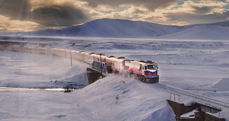 kars-dogu-ekspresine-kavustu-iqfTTXM2.jpg