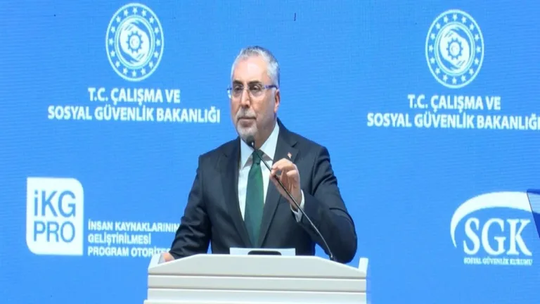 bakan-isikhandan-chpye-sgk-tepkisi-9Jws3zzj.webp